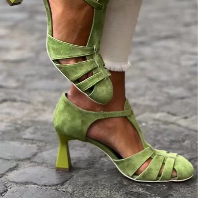 Women'S Shoes Kitten Heels - Dames Groene Suède Kitten Heel T-Strap