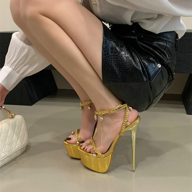 Luxe Hart Bel Hangers Ontwerp  - Gold Chain Sandal recensie en prijs