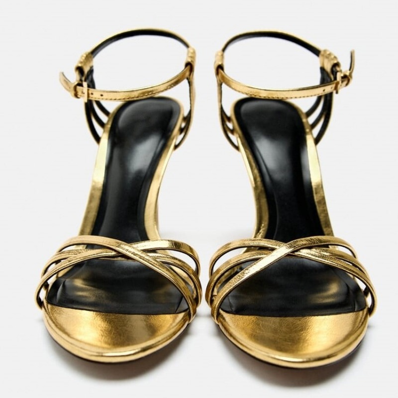 Modieuze minimalistische goud- - Gold Chain Sandal recensie en prijs